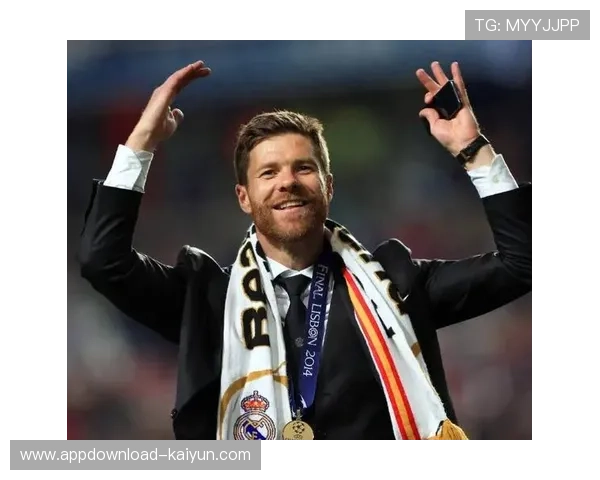 皇马欧冠主场赛前默哀致敬名宿 纪念传奇球员